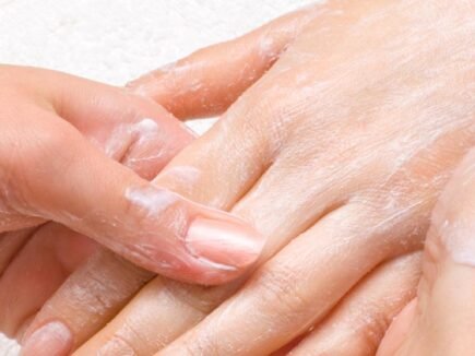 Spa Mani/Pedi